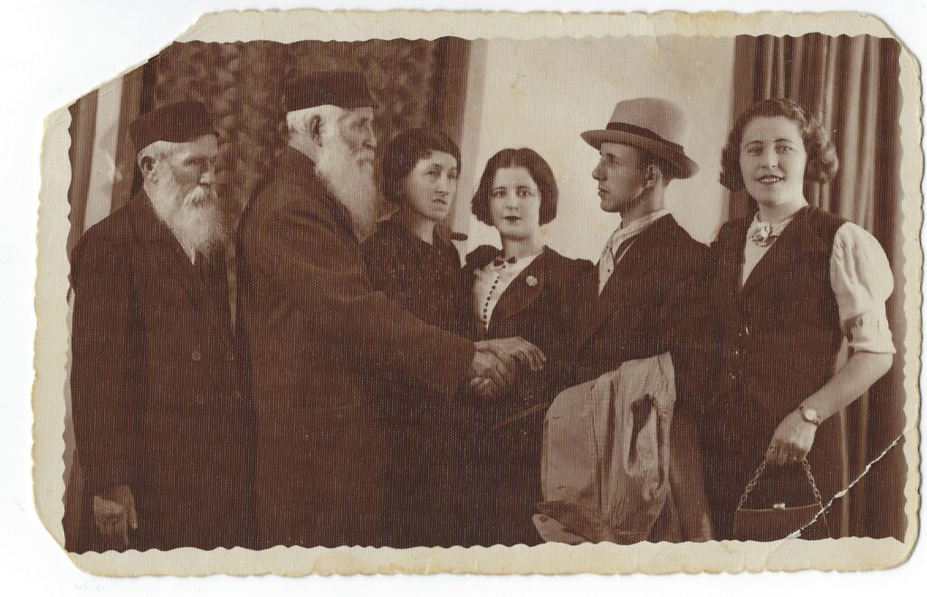 Family photo leaving for US