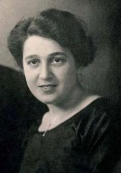 Thea Bendix Nathan Wedding portrait